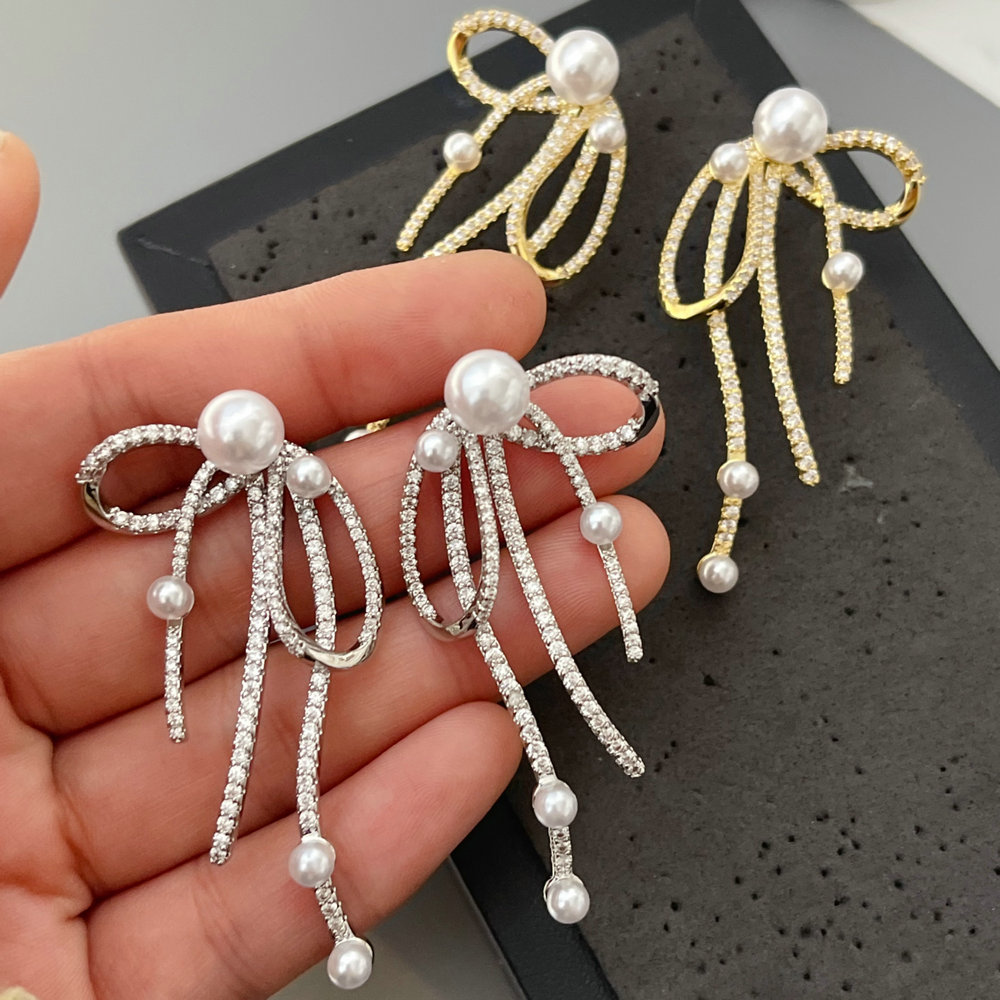 Pave zircon bow pearle earrings