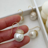 Pearl drop earrings