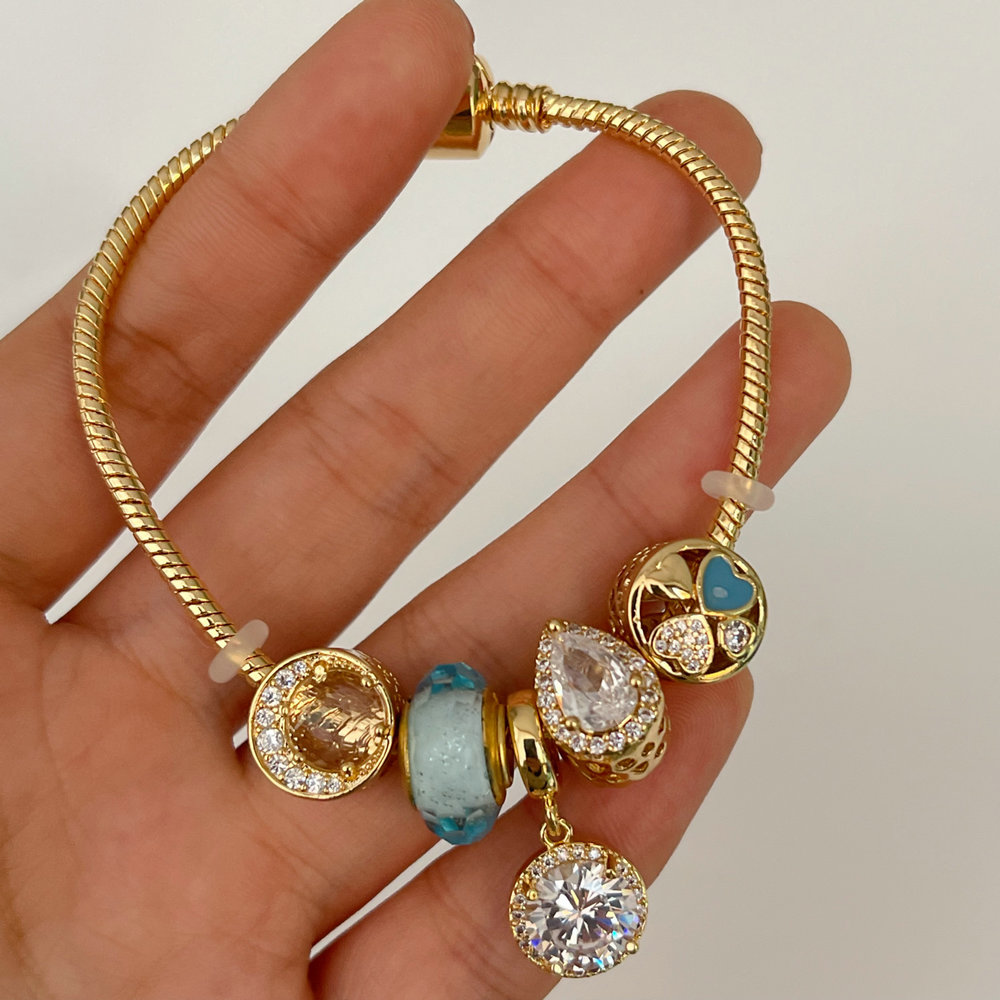 Pandora round pendant bracelet