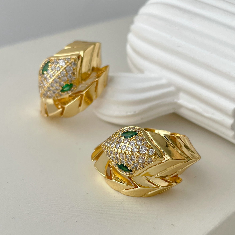 Pave snake ring