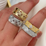 Metal zircon flower ring