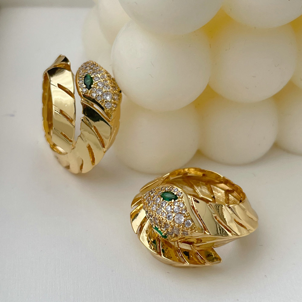 Pave snake ring