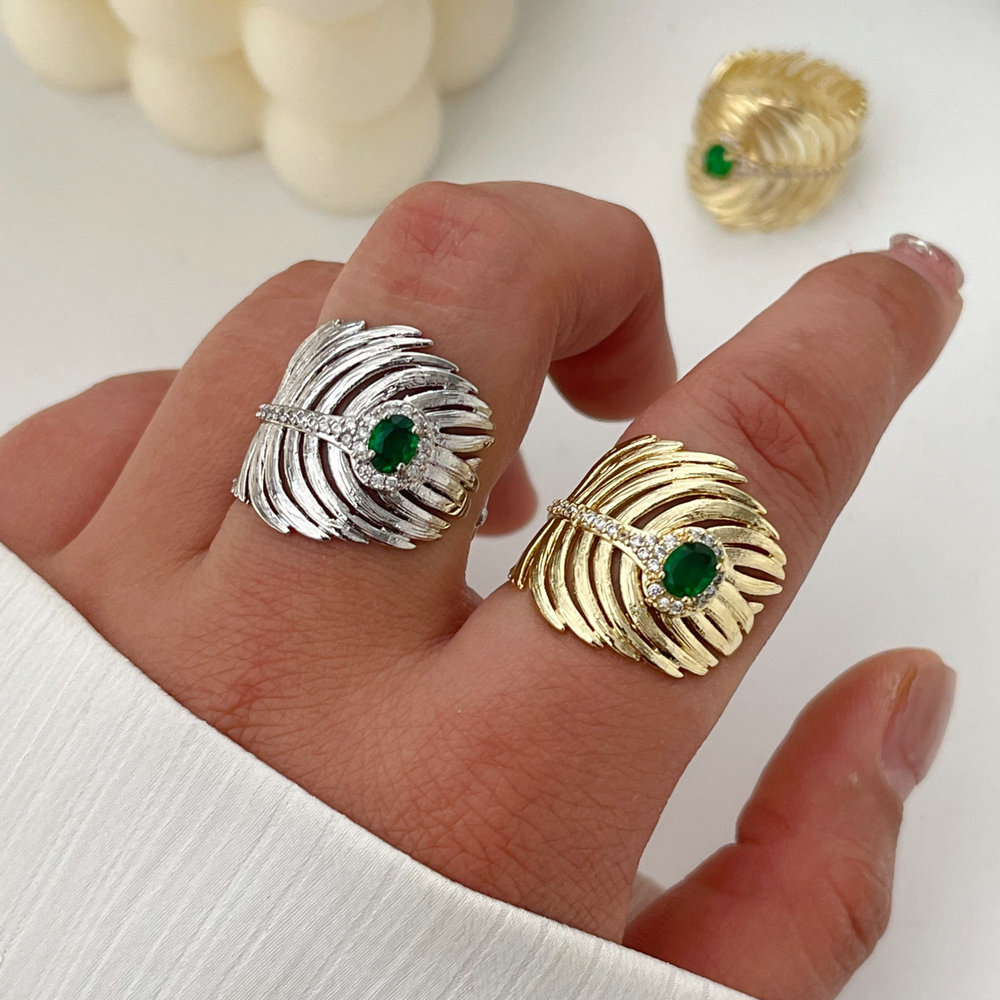 pave leaf ring
