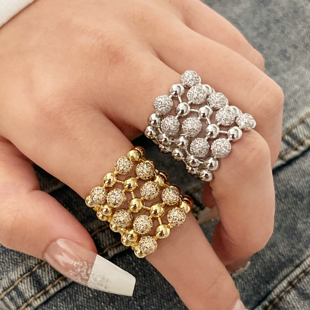 Pave zircon chunky ball ring