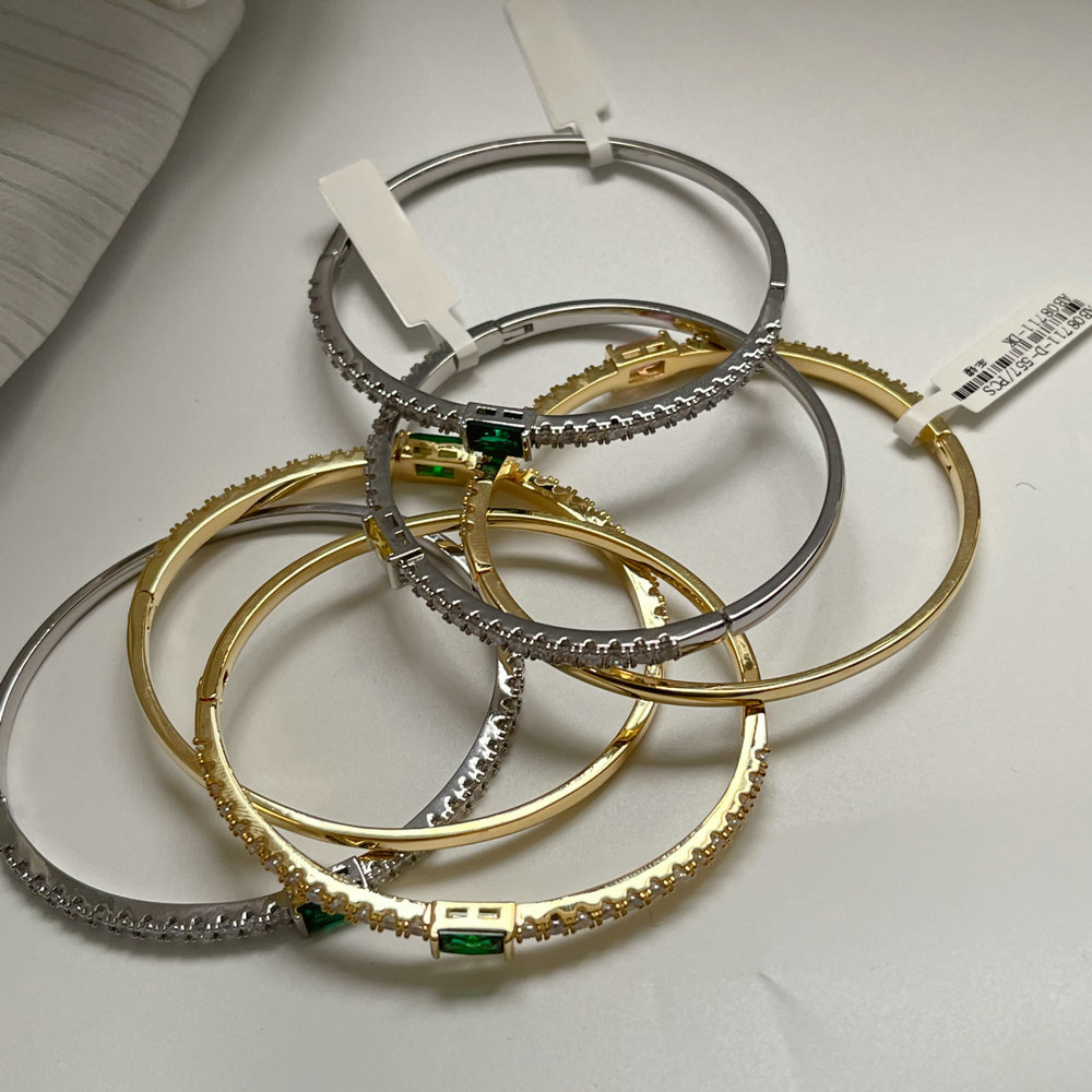 Simple thin teenis bangle