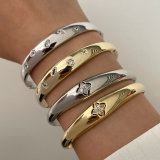 Zircon flower bangle