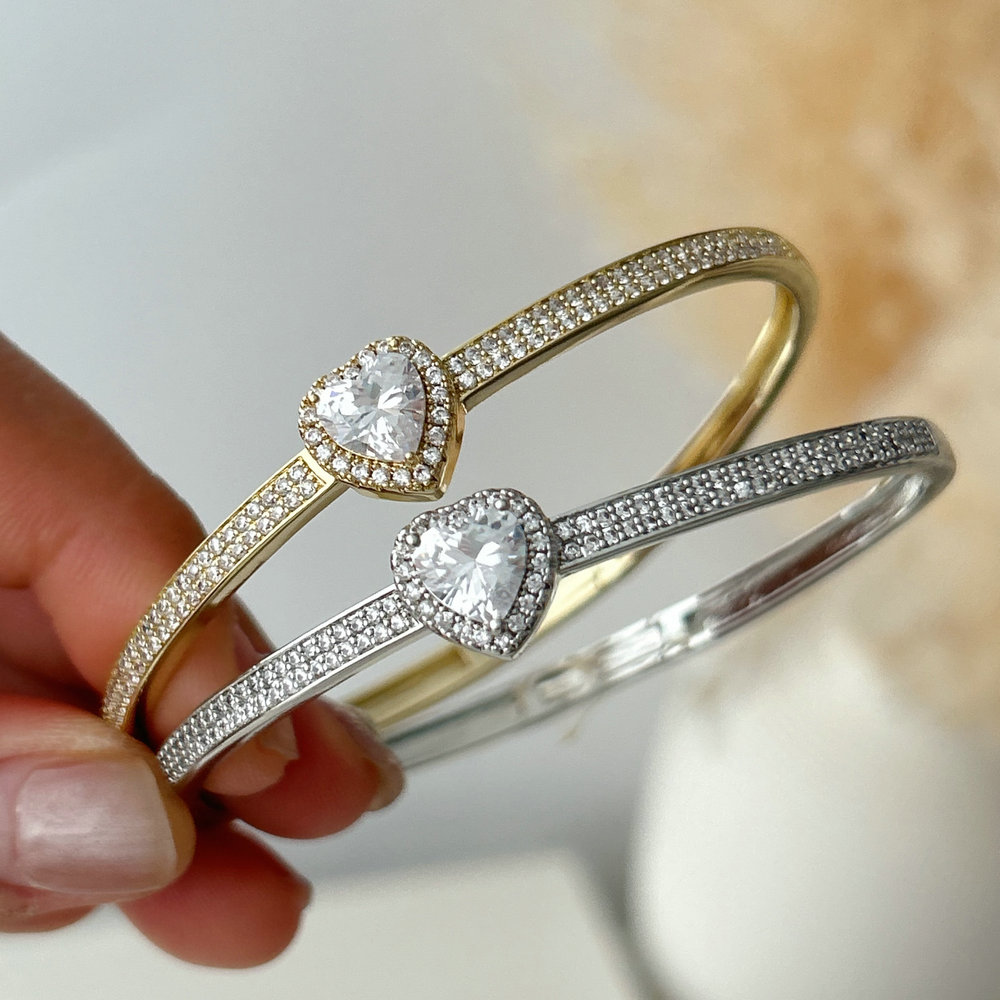 Pave zircon heart bangle