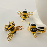 Enamel bee ring