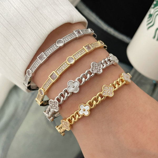 Pave zircon clover bangle