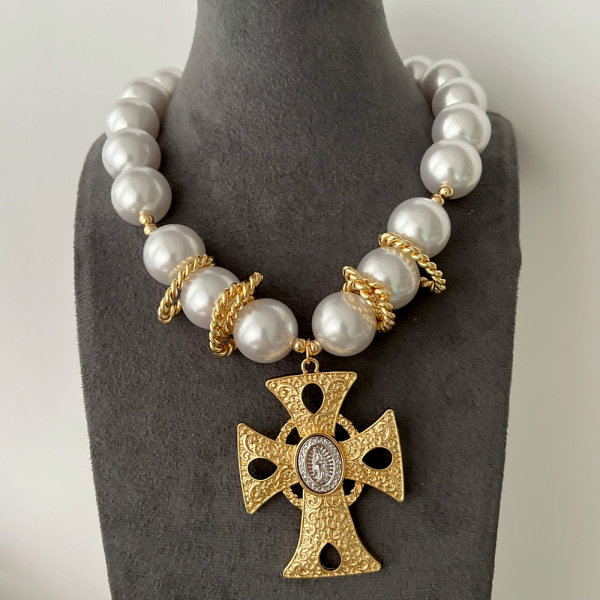 Chunky glass pearl cross pendant necklace