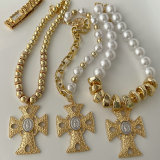 Chunky cross pendant necklace