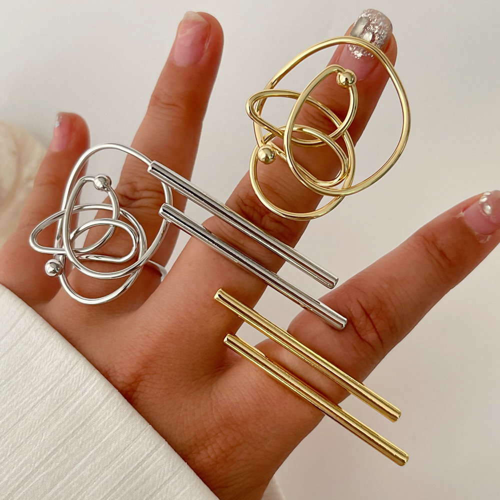 Metal fashion ring