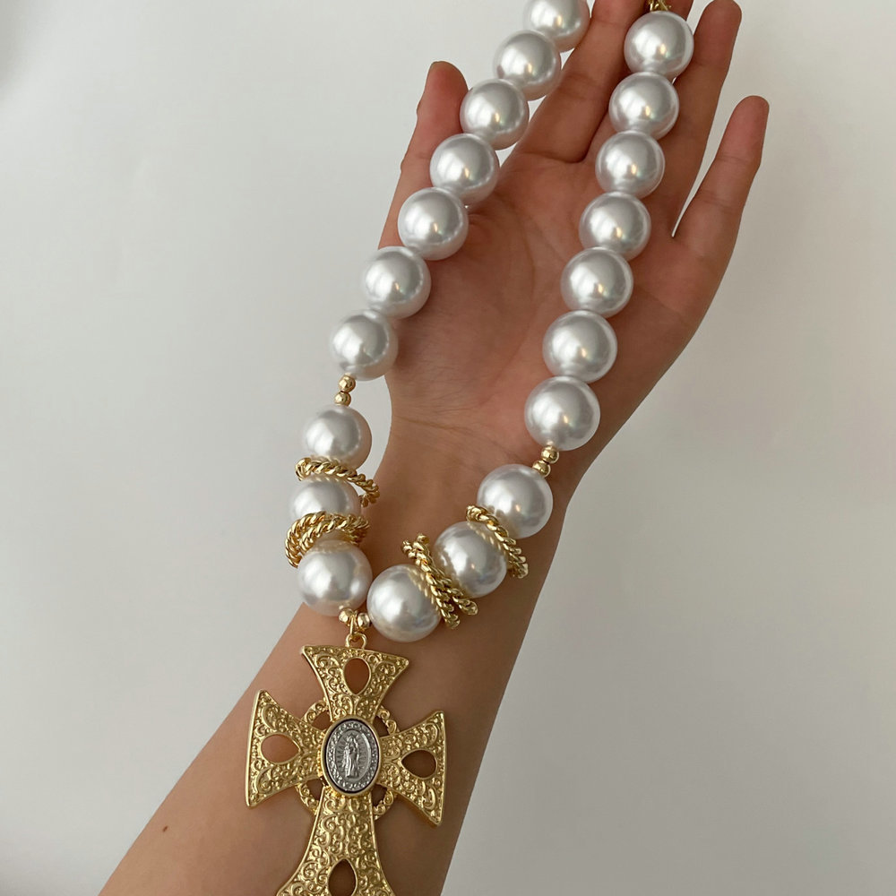 Chunky glass pearl cross pendant necklace