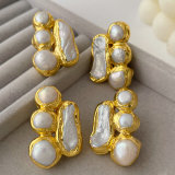 Fresh water pearl earrings