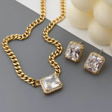 Simple zircon square set