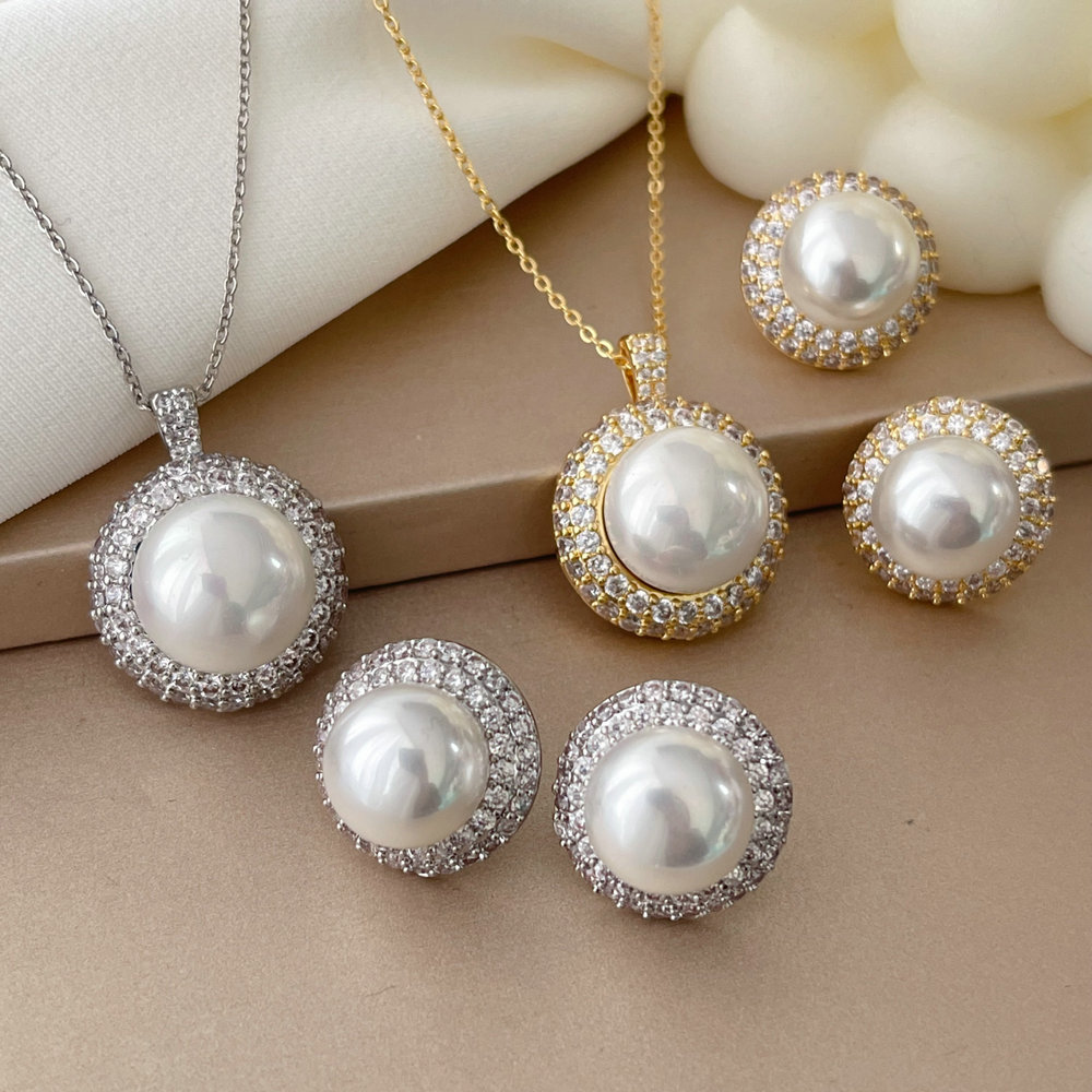Pearl set jewelry