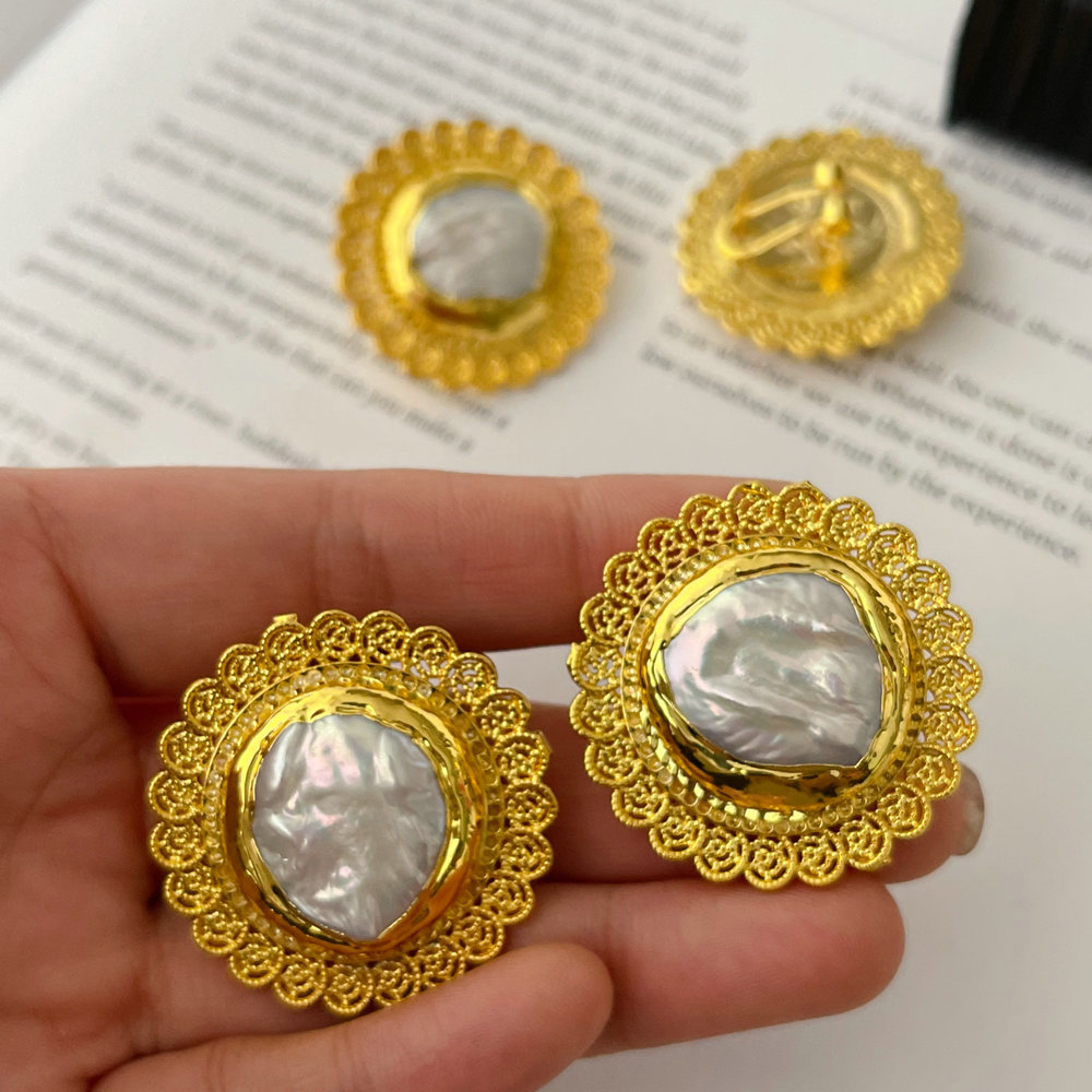 Fresh water pearl sunflower earrings
