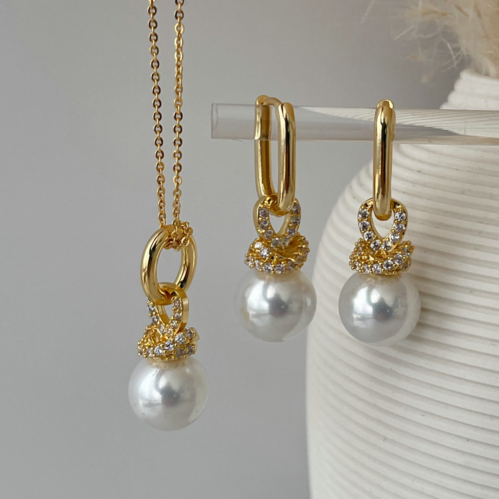 Pearl set