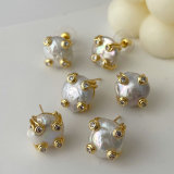 Fresh water pearl earrings