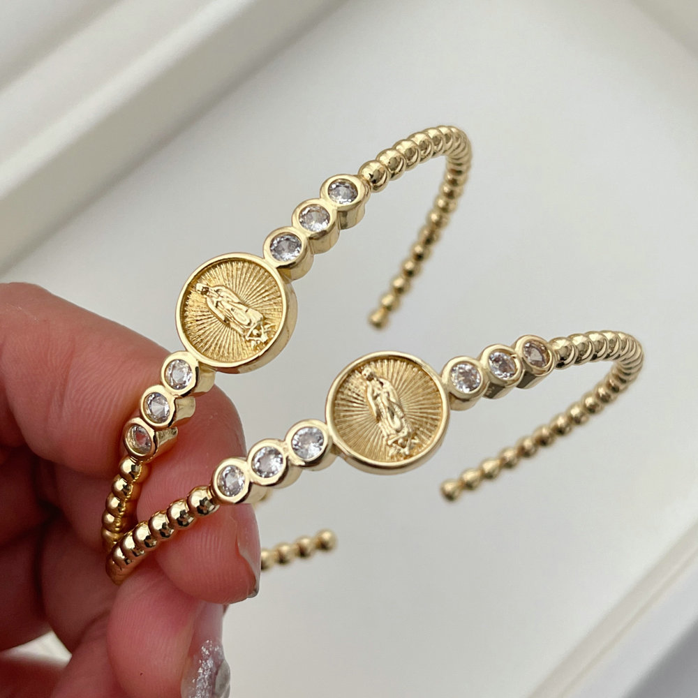 Zircon Virgin bangle