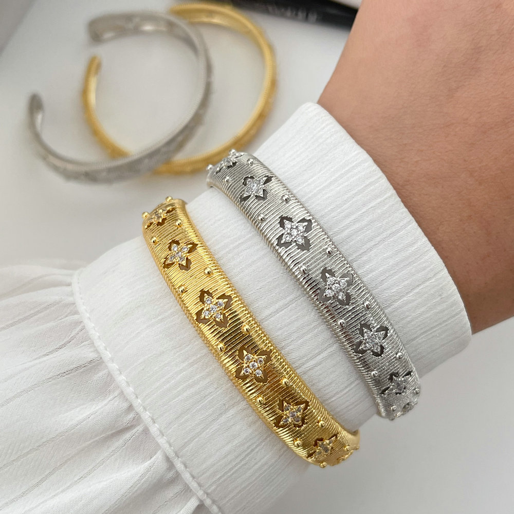 Flower cuff