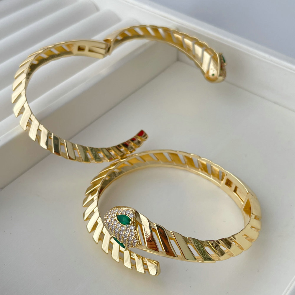 Snake bangle