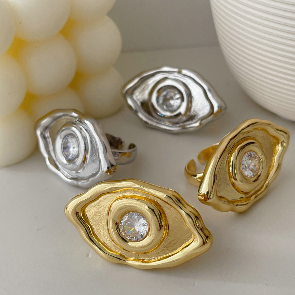 Chunky metal eye ring