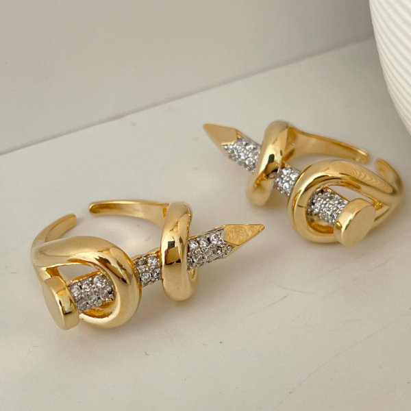 Nail ring