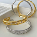 Flower cuff
