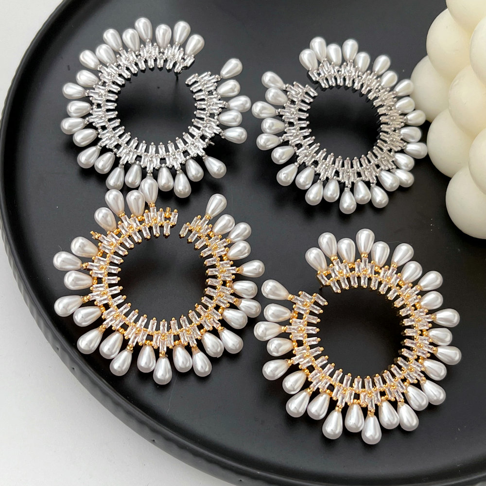 Pave zircon chunky pearl circle earrings