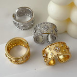 Pave clover ring