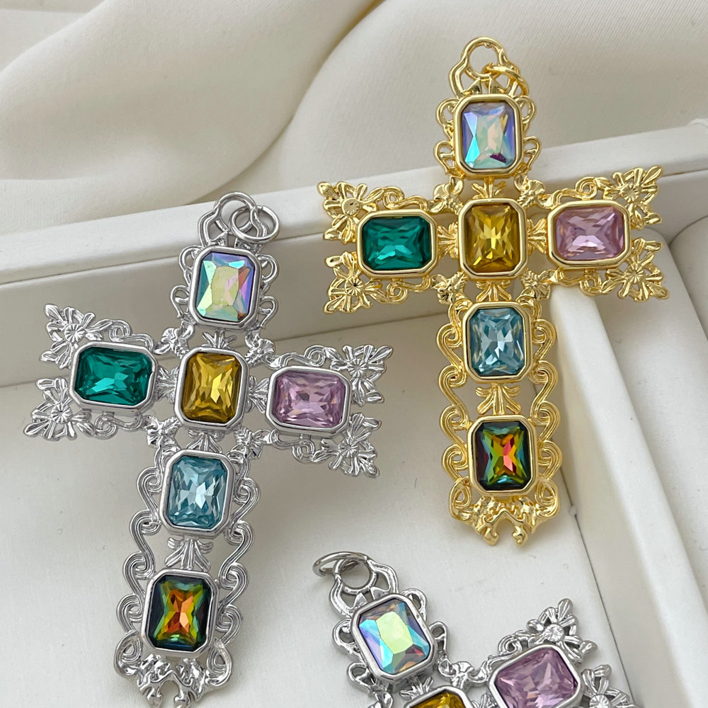 Pave chunky cross pendant