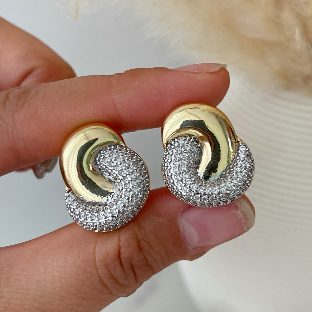 Two tone circle earrings