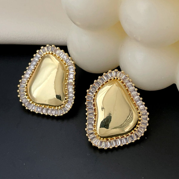 Fashion earrings