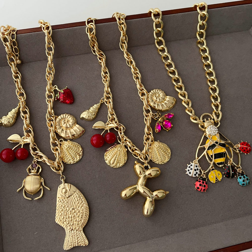 Shell charm chain necklace