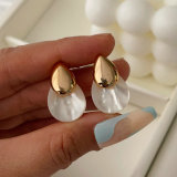 Waterdrop shell earrings