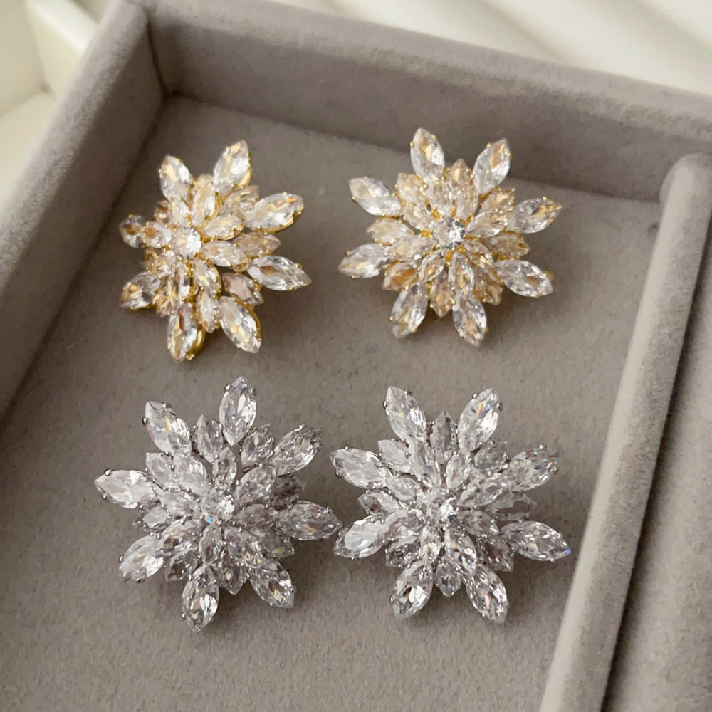 Flash flower earrings