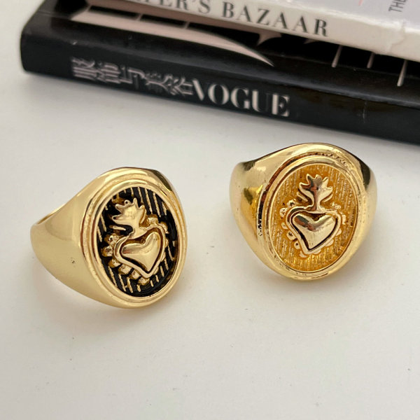 Heart ring