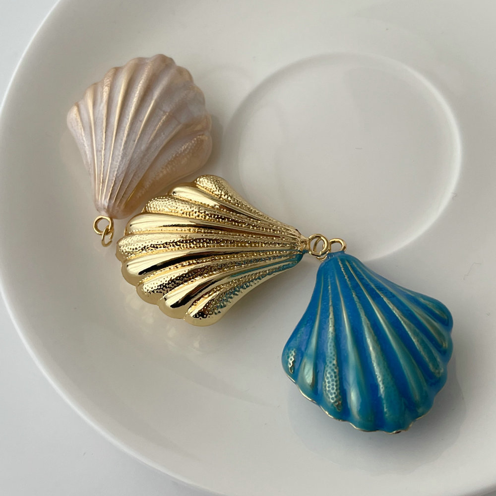 Shell charm