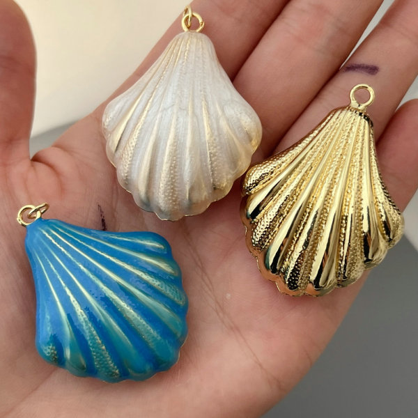 Shell charm