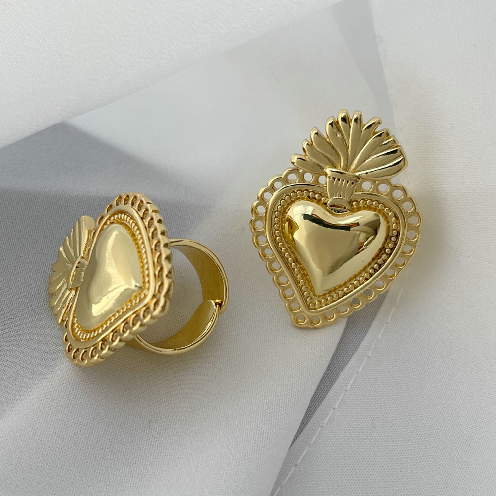 Heart ring
