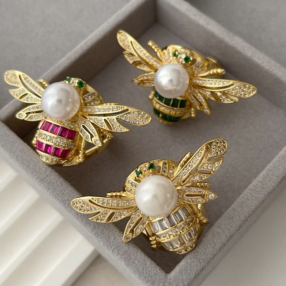 Pave zircon bee ring