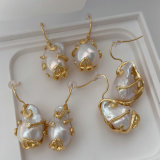Fresh water pearl earrings