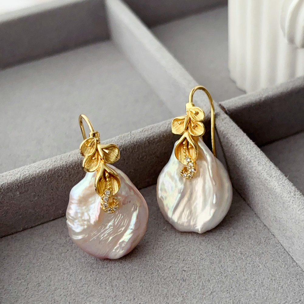 Flower fresh water pearl earrings