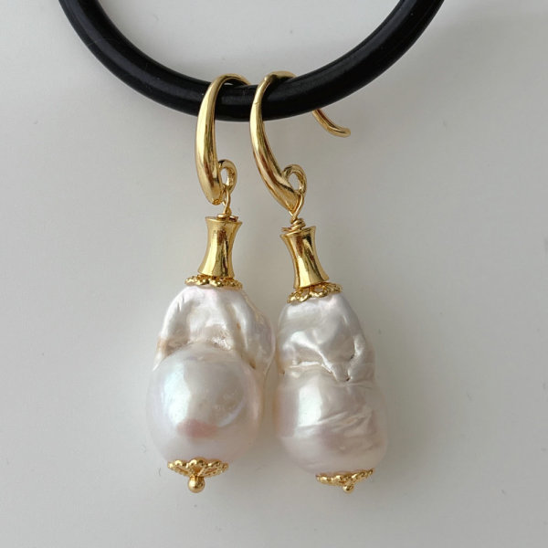 Baroque earrings