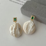 Fresh water pearl earrings