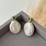 Fresh water pearl earrings