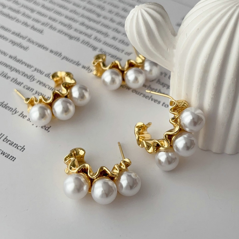 Pearl earrings