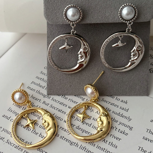 Star moon earrings