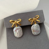Fresh water sqaure pearl earrings